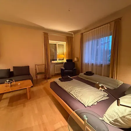 Lautertal Panorama-suite - Kingsize-bett & Badewanne & Dusche - Raucherbereich Vor Ueberdachten Terrasse - Rosengarten - Parkplaetze 15m Entfernt- Naturschutzgebiet Vor Haustuere - Sehr Ruhige Gegend - Self-checkin - 45qm2 Appartement *